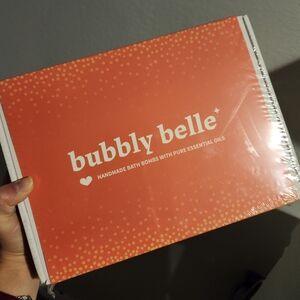 Bubbly BELLE BATH bombs New  Bath Bomb Set With ESSENTIAL OILS
